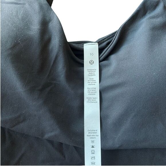 Lululemon Women’s 10 Align Tank Solid Black Fitted Crop Padded Basic Trendy New - Picture 5 of 10